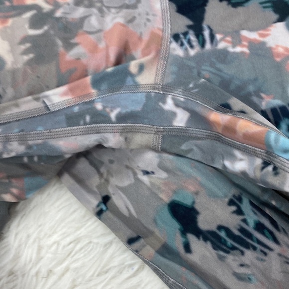 Lululemon Align Pant 28" Untamed Nature Multi - Picture 2 of 5